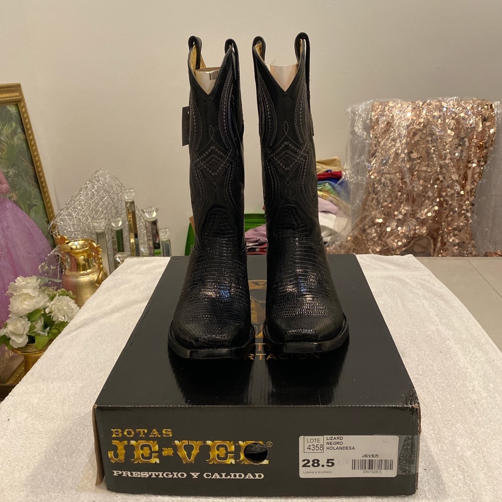 New with tags JE-VER real Lizard leather men’s cowboy boots size 9.5 USA